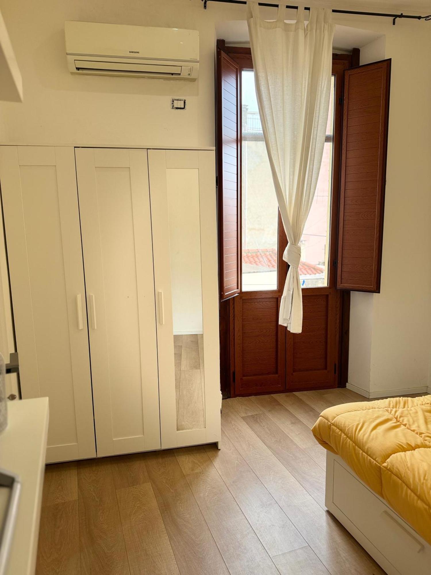 Fl Apartments Nel Corso Cagliari Buitenkant foto